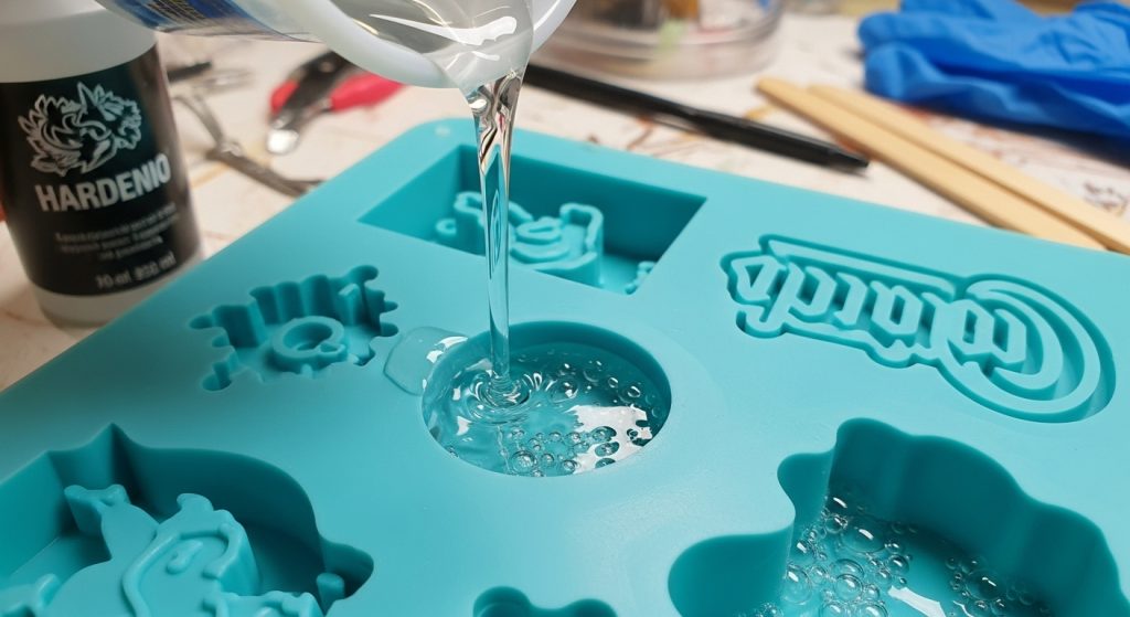 custom silicone mold casting plastic